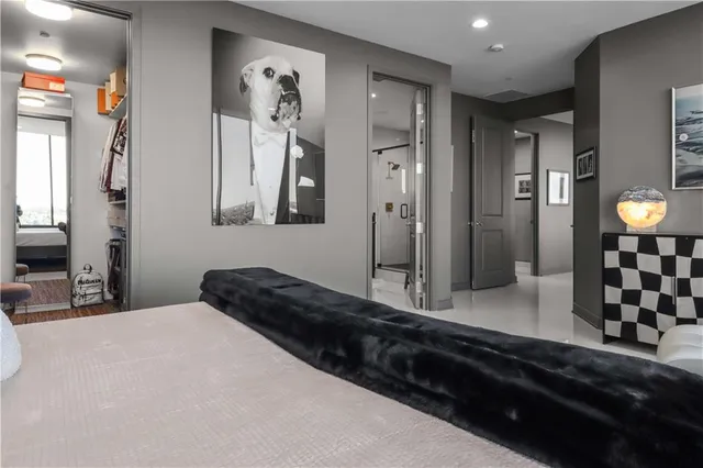 $1,250,000 | 700 West 31st Street, Unit 702, Kansas City, MO 64108