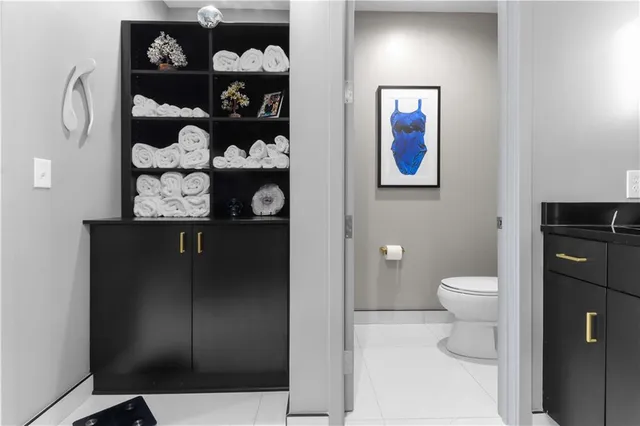 $1,250,000 | 700 West 31st Street, Unit 702, Kansas City, MO 64108