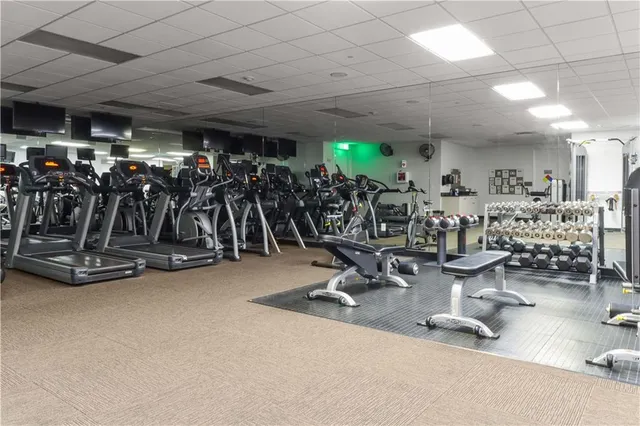 $1,250,000 | 700 West 31st Street, Unit 702, Kansas City, MO 64108