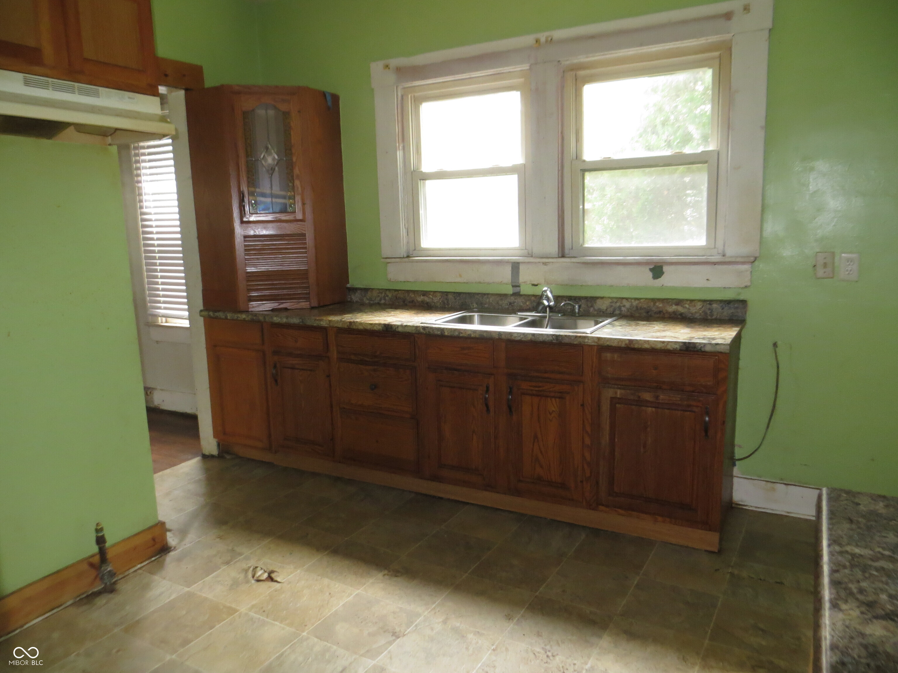 4130 Ruckle Street Indianapolis, IN 46205 - Photo 8 of 20 Gallery Image 8