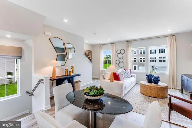 $1,800 | 211 Cooperage Road, Inwood, WV 25428