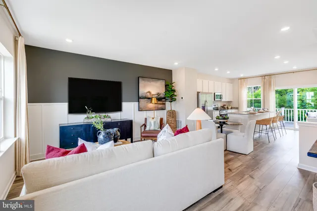 $1,800 | 211 Cooperage Road, Inwood, WV 25428