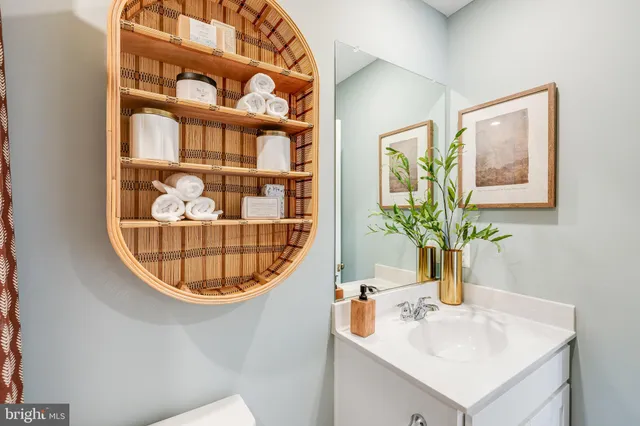 $1,800 | 211 Cooperage Road, Inwood, WV 25428