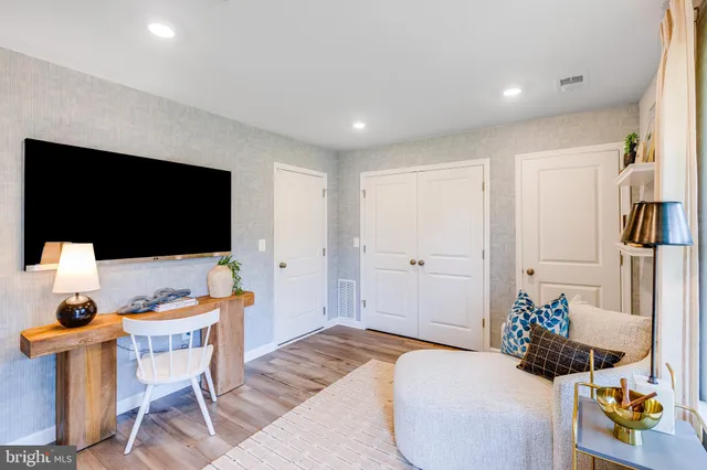 $1,800 | 211 Cooperage Road, Inwood, WV 25428