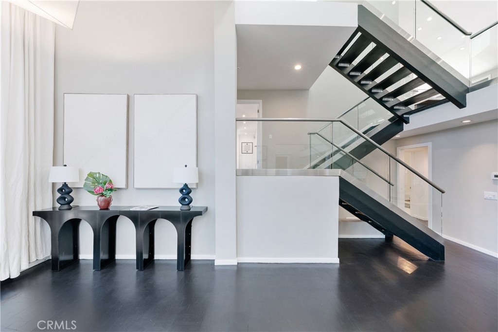 9653 Oak Pass Road Beverly Hills, CA 90210 - Photo 9 of 42