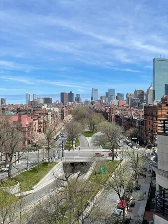 $4,300 | 390 Commonwealth Avenue, Unit 809, Boston, MA 02215