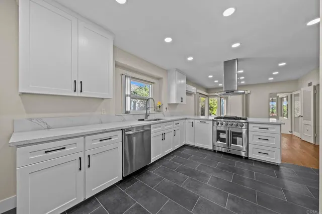 $2,495,000 | 4811 East Alder Drive, San Diego, CA 92116