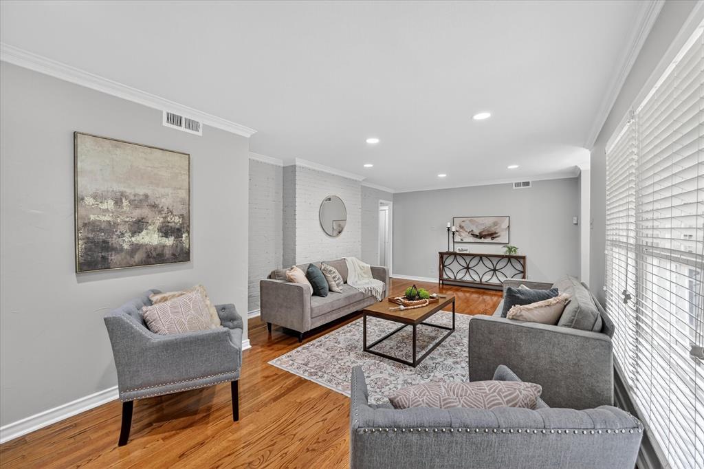 5014 Rexton Lane Dallas, TX 75214 - Photo 5 of 31
