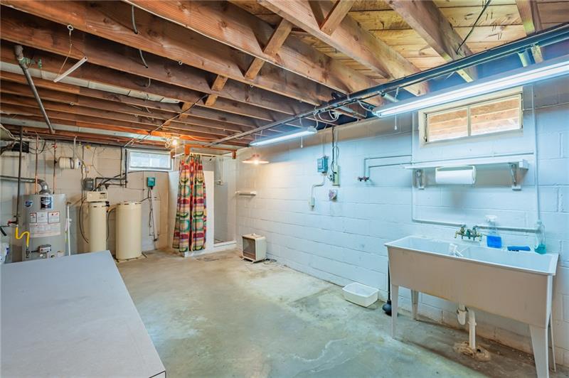 508 Edgeview Road Lower Burrell, PA 15068 - Photo 22 of 25 Gallery Image 22