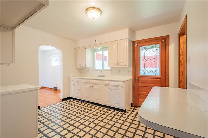 508 Edgeview Road Lower Burrell, PA 15068 - Photo 8 of 25 Gallery Image 8