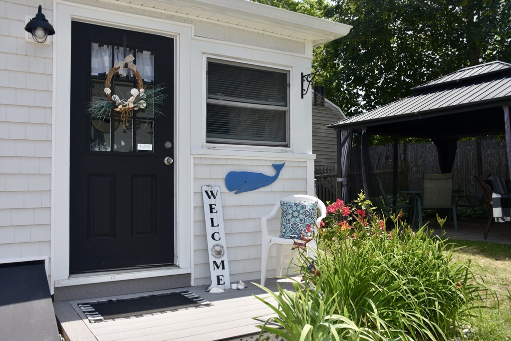30 13th Street Wareham, MA 02558 - Photo 8 of 31