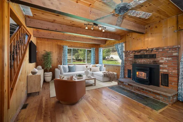 $1,097,999 | 1424 North Idaho Road, Liberty Lake, WA 99019