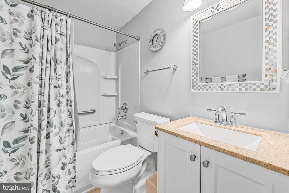 19225 Walters Avenue Poolesville, MD 20837 - Photo 12 of 19