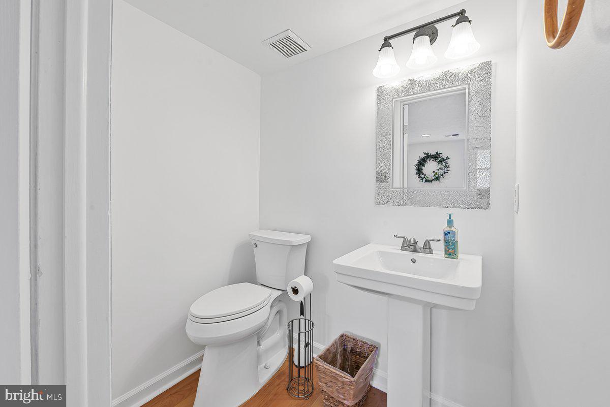 19225 Walters Avenue Poolesville, MD 20837 - Photo 17 of 19