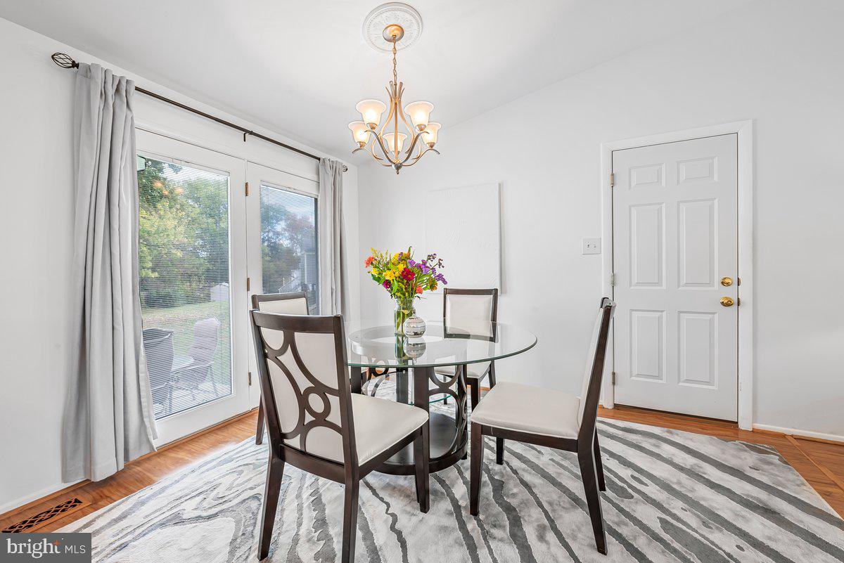 19225 Walters Avenue Poolesville, MD 20837 - Photo 6 of 19