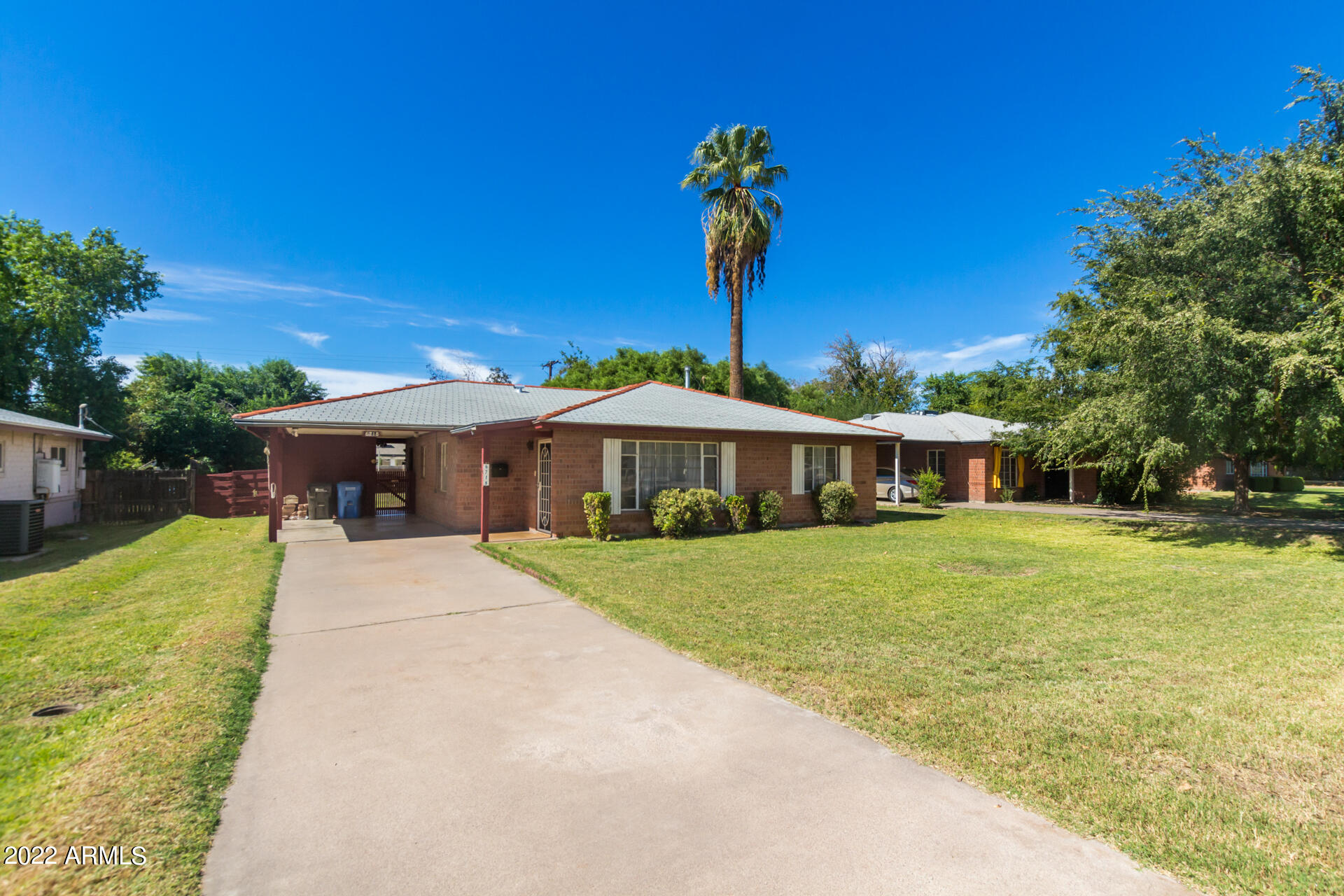 6718 North 14th Place Phoenix, AZ 85014 - Photo 3 of 30 0003-3 - 14th