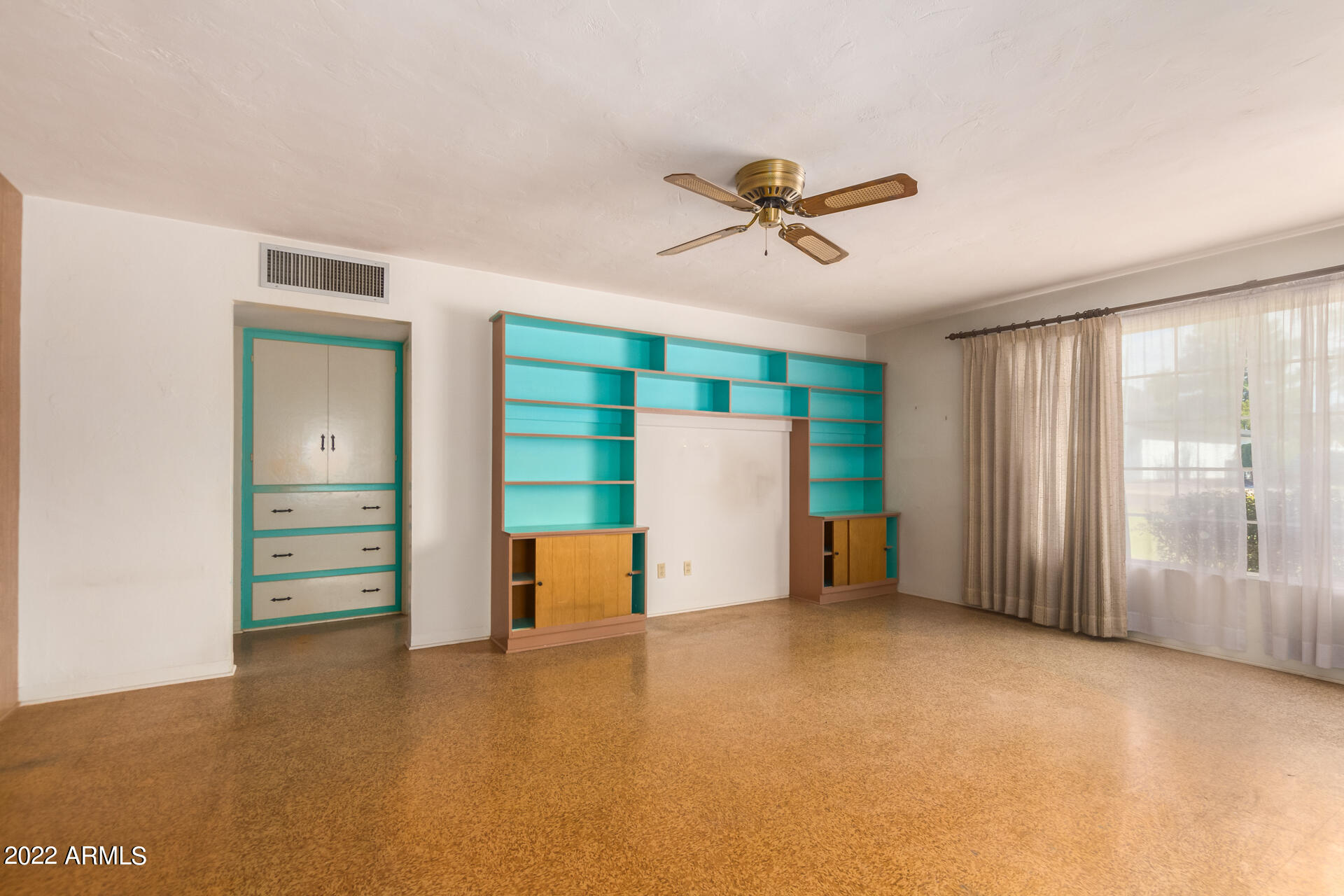 6718 North 14th Place Phoenix, AZ 85014 - Photo 7 of 30 0007-7 - 14th