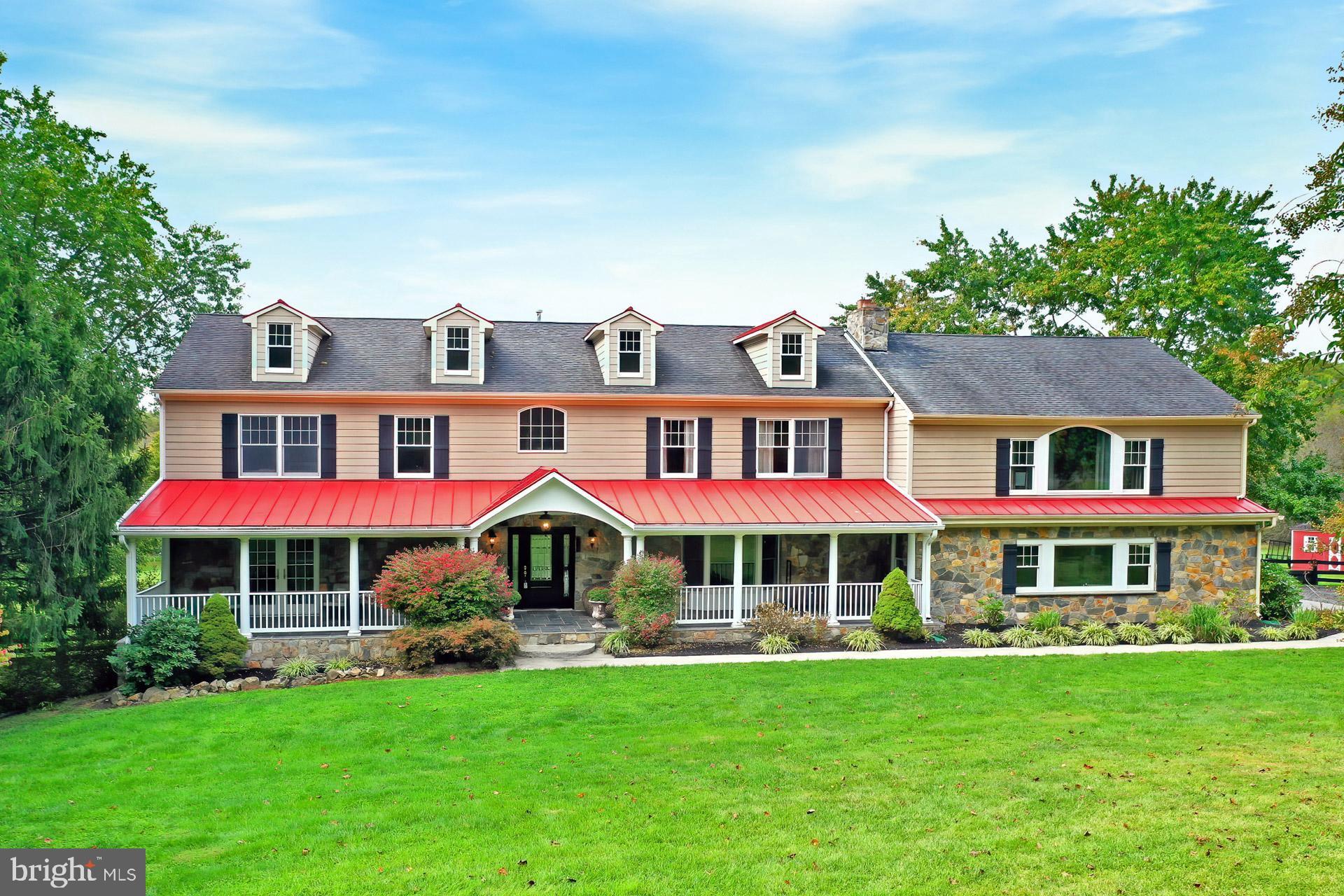 39605 Rodeffer Road Lovettsville, VA 20180 - Photo 1 of 100 Front