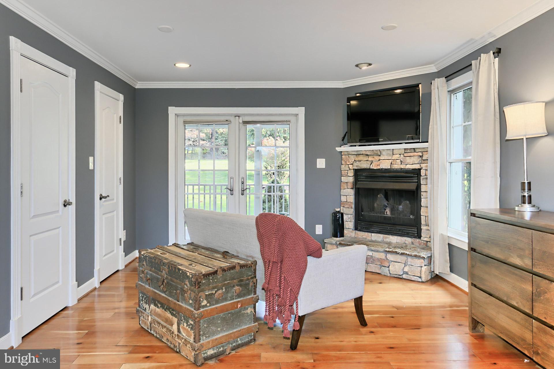 39605 Rodeffer Road Lovettsville, VA 20180 - Photo 40 of 100 master bedroom