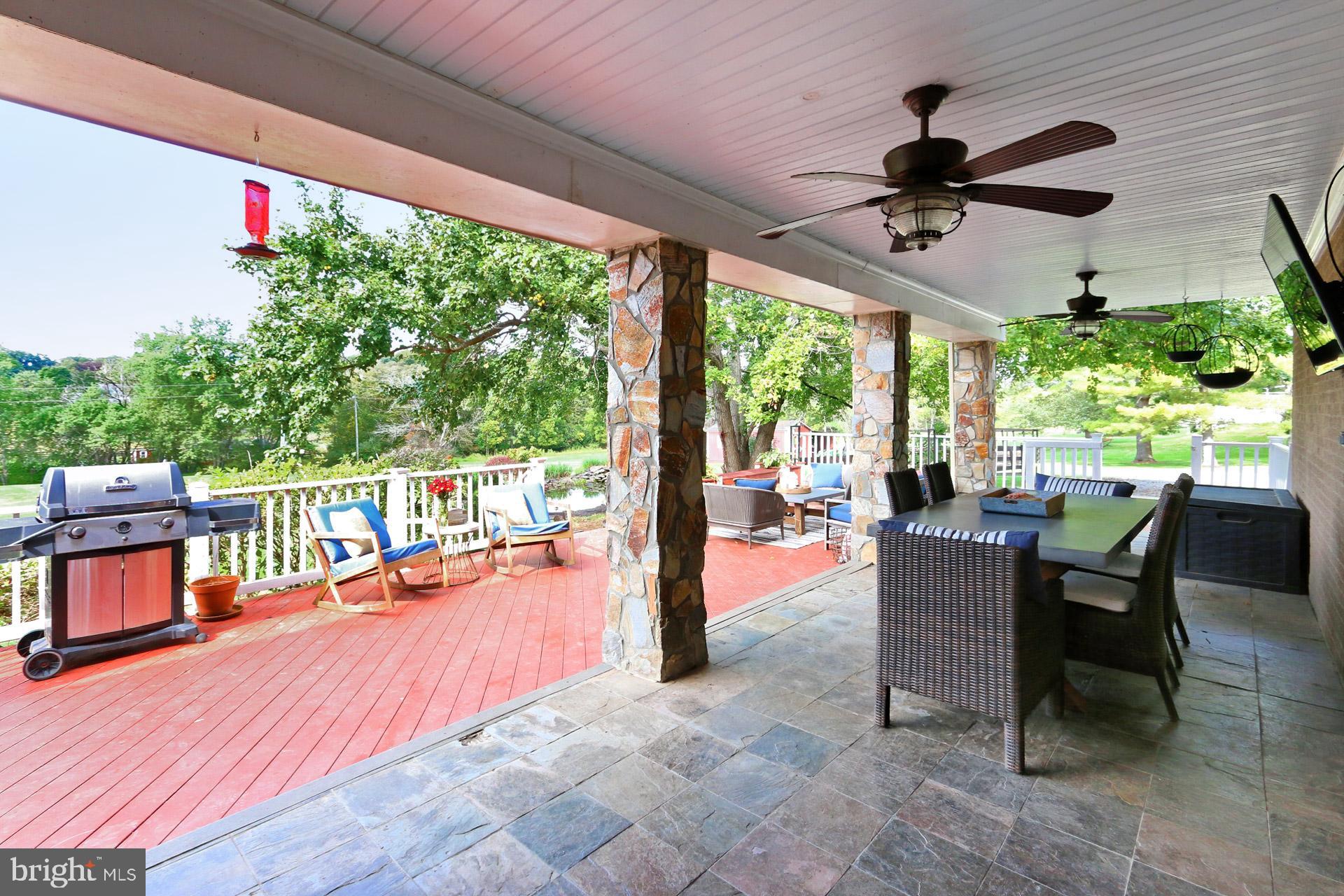 39605 Rodeffer Road Lovettsville, VA 20180 - Photo 73 of 100 back deck