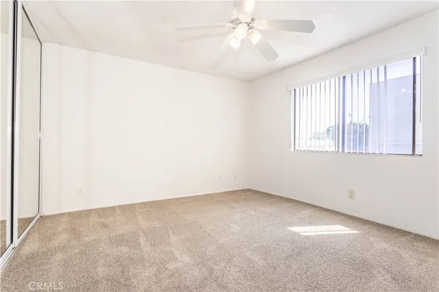 $425,000 | 18433 Hatteras Street, Unit 508, Tarzana, CA 91356