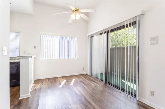 $425,000 | 18433 Hatteras Street, Unit 508, Tarzana, CA 91356