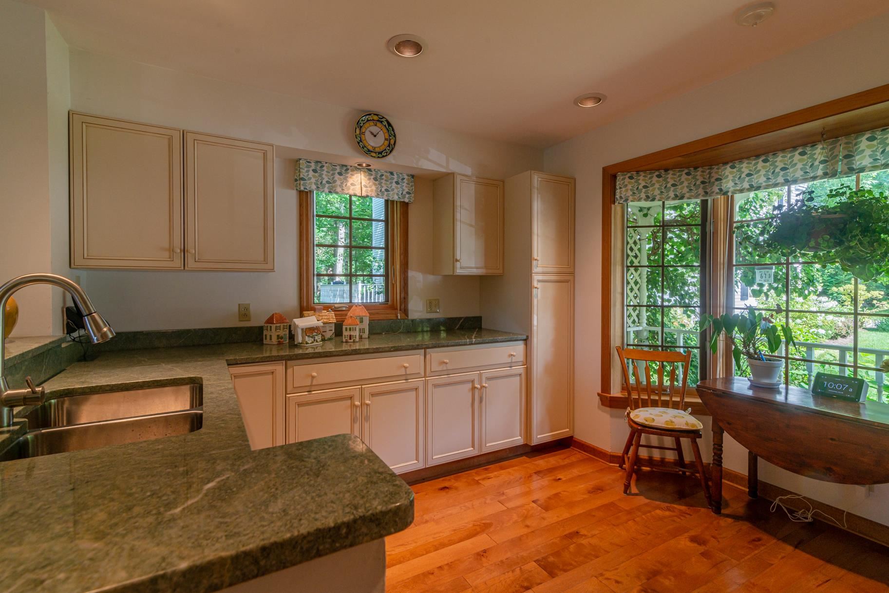 176 Village At Ormsby Hill Road, Unit 176 Manchester, VT 05255 - Photo 10 of 18 Gallery Image 10