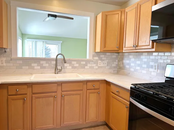 $2,200 | 460 Fox Lane, Walworth, WI 53184