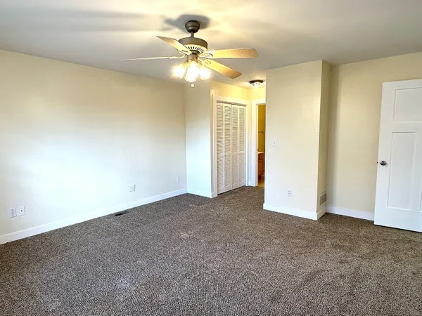 $2,200 | 460 Fox Lane, Walworth, WI 53184