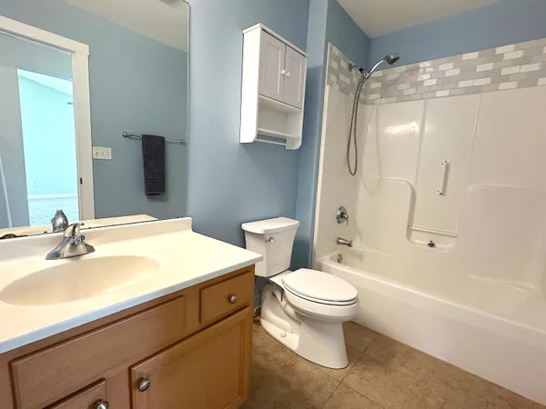 $2,200 | 460 Fox Lane, Walworth, WI 53184