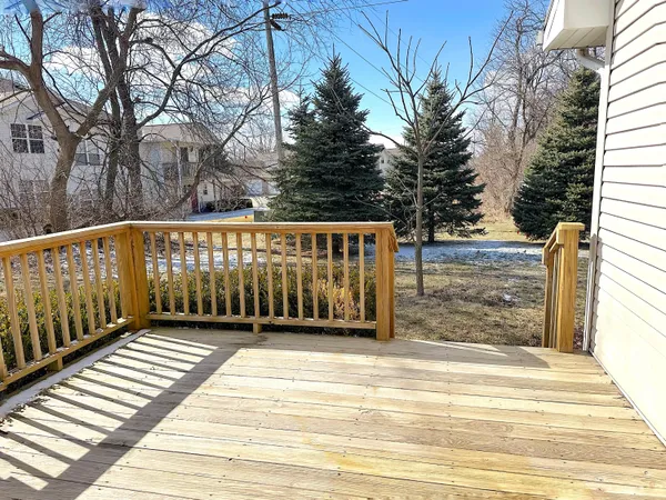 $2,200 | 460 Fox Lane, Walworth, WI 53184