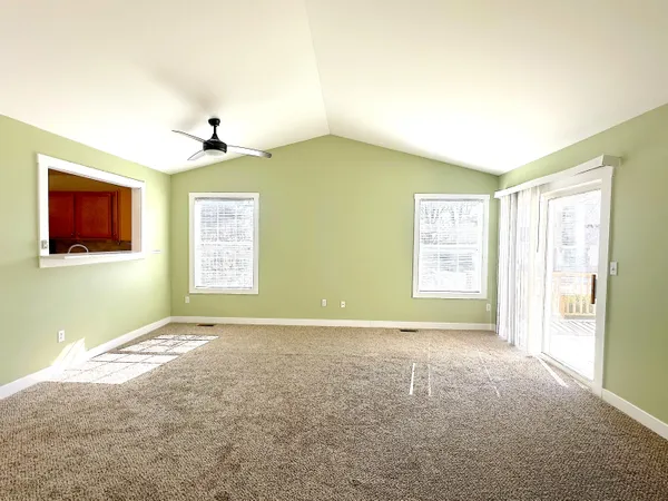 $2,200 | 460 Fox Lane, Walworth, WI 53184