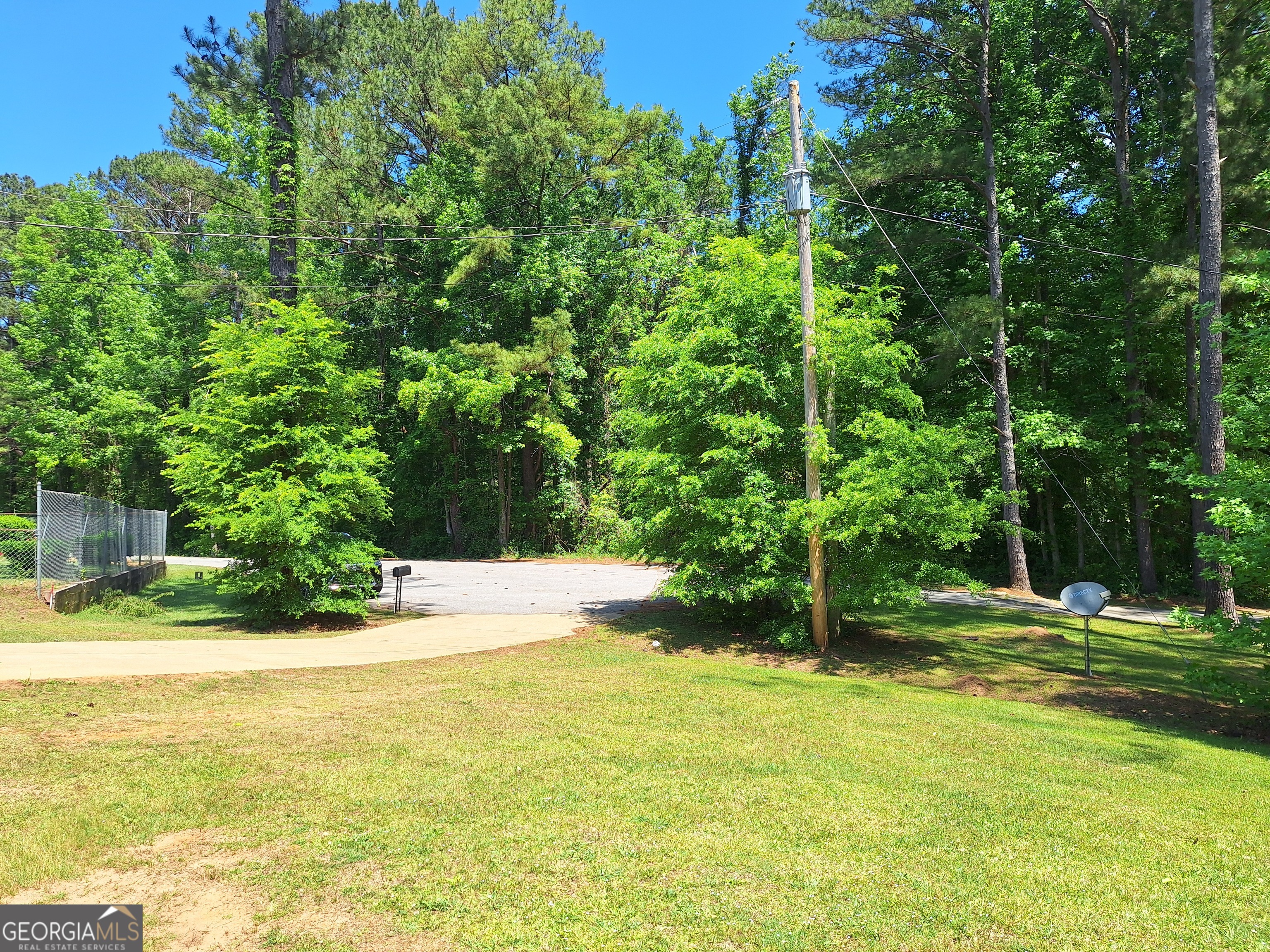 806 Springfield Drive Lafayette, AL 36862 - Photo 3 of 19 a view of a yard with an outdoor space