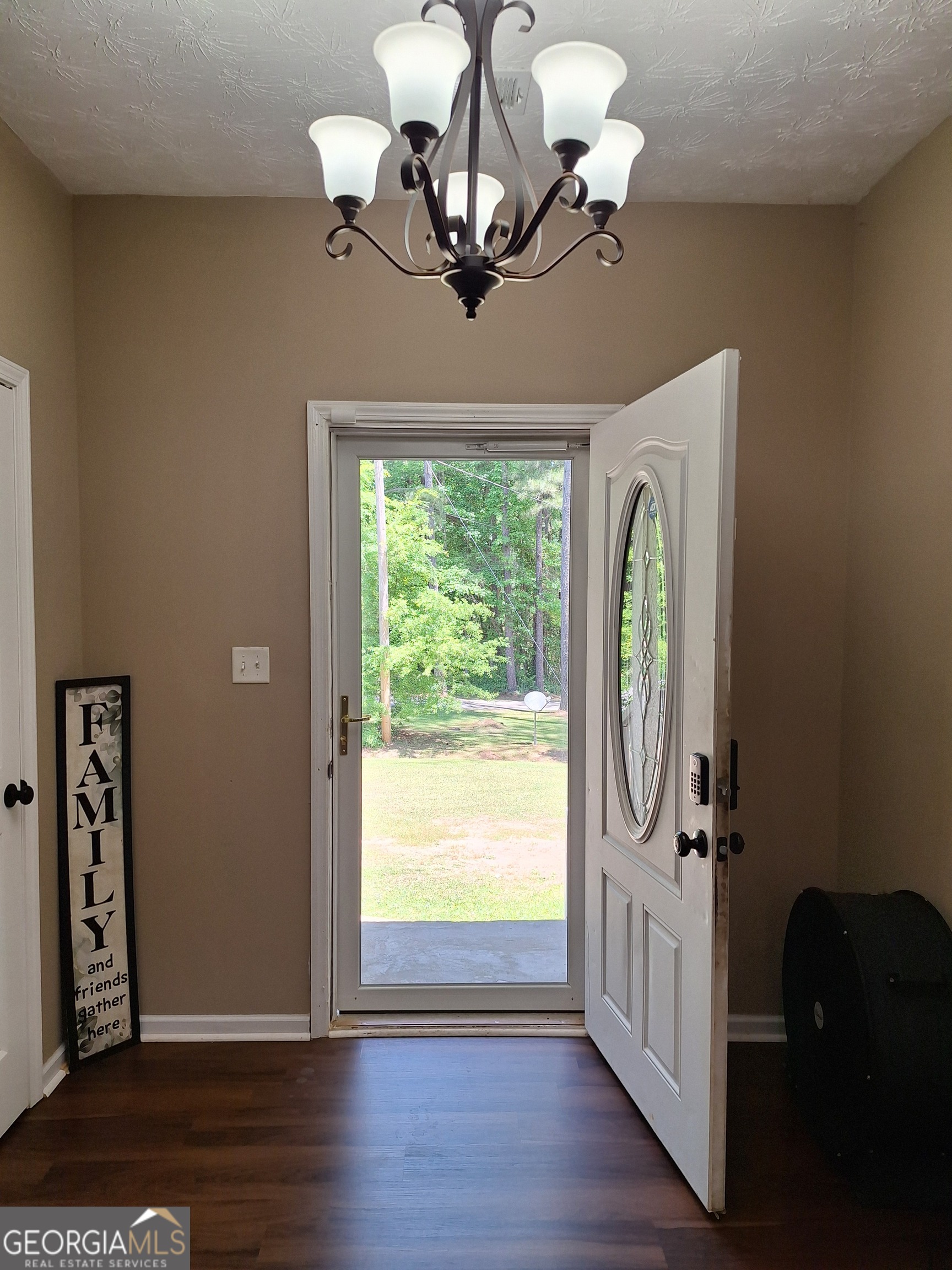 806 Springfield Drive Lafayette, AL 36862 - Photo 4 of 19 a view of a livingroom with wooden floor