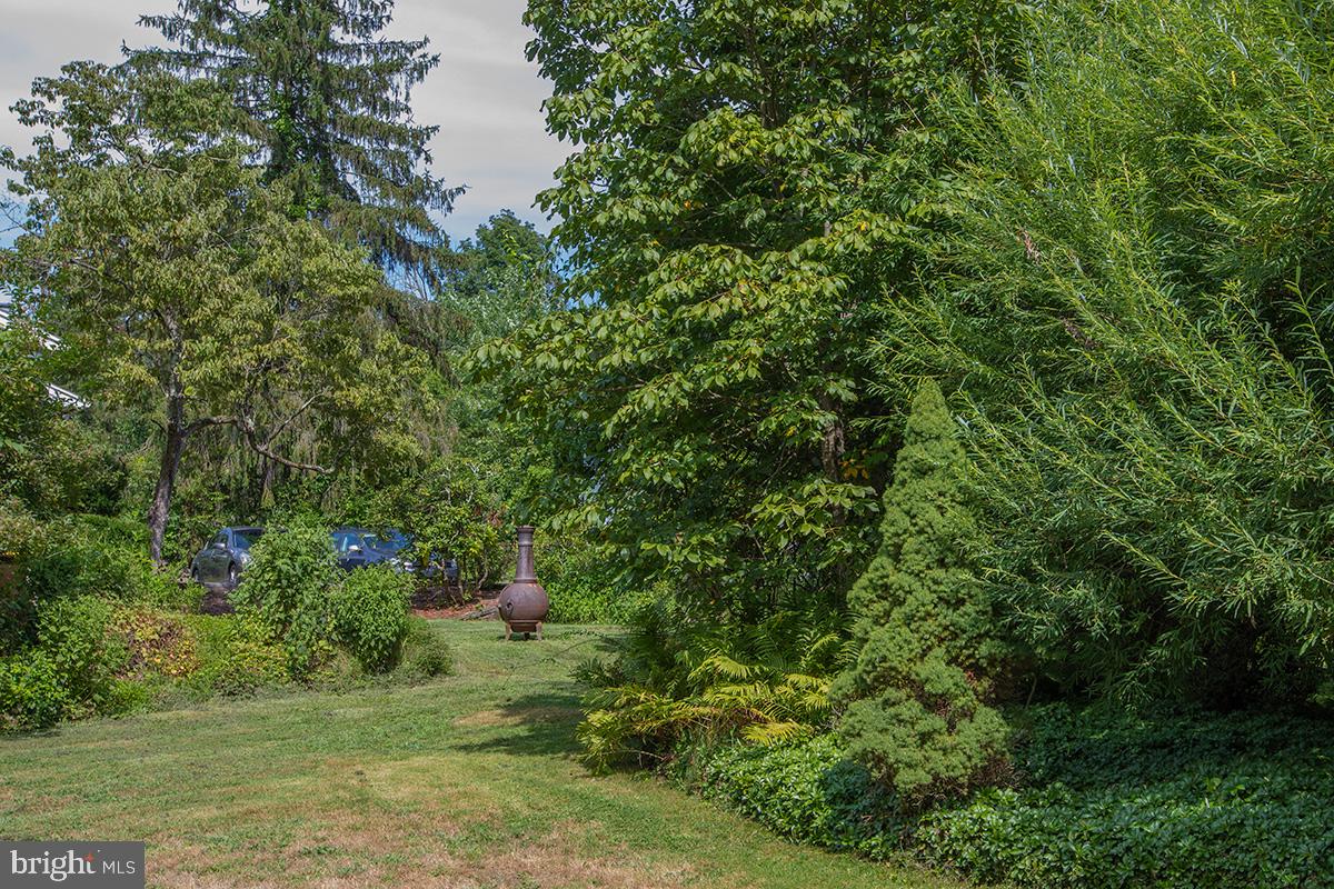 1823 Friedensburg Road Reading, PA 19606 - Photo 17 of 41