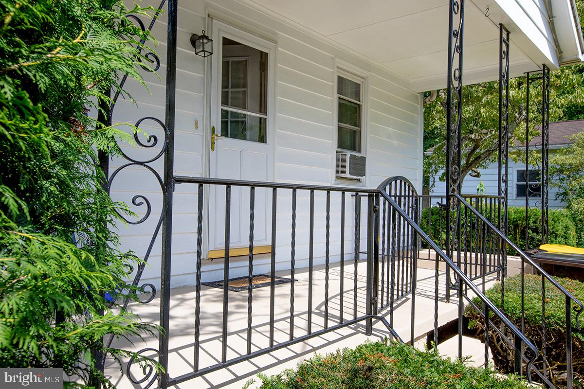 1823 Friedensburg Road Reading, PA 19606 - Photo 7 of 41