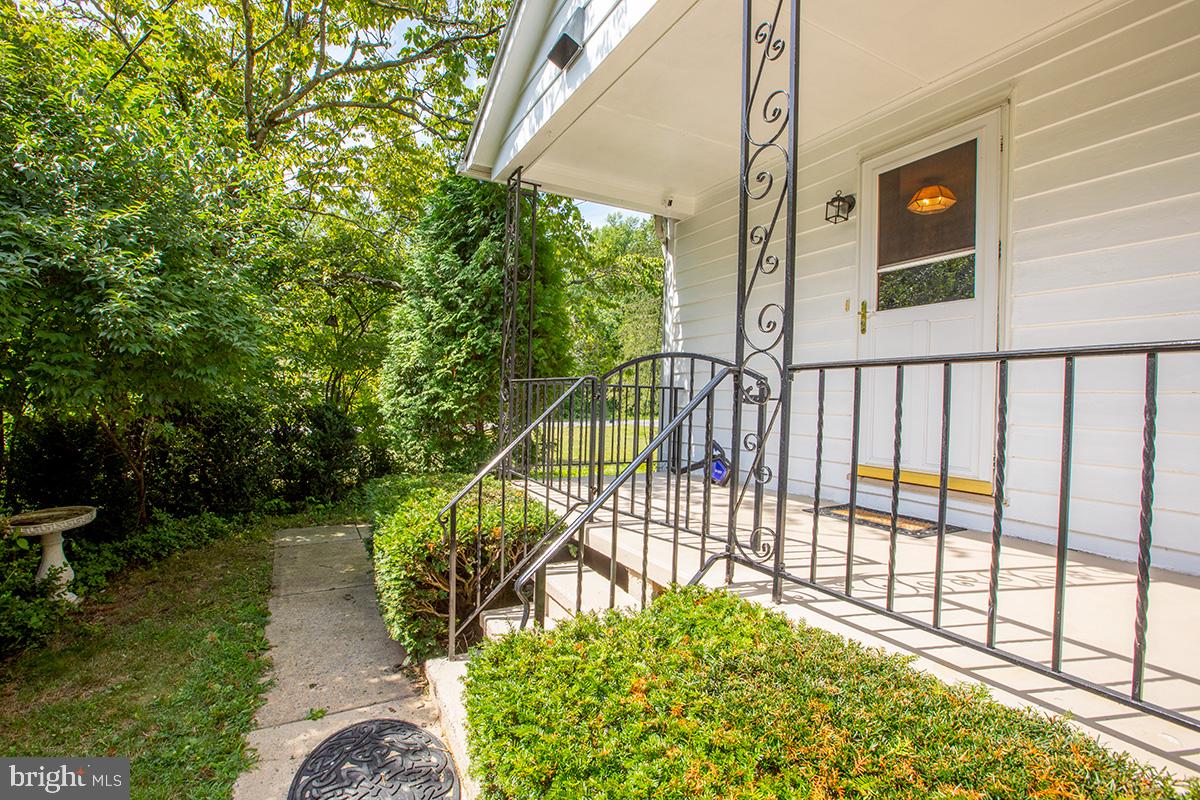 1823 Friedensburg Road Reading, PA 19606 - Photo 8 of 41