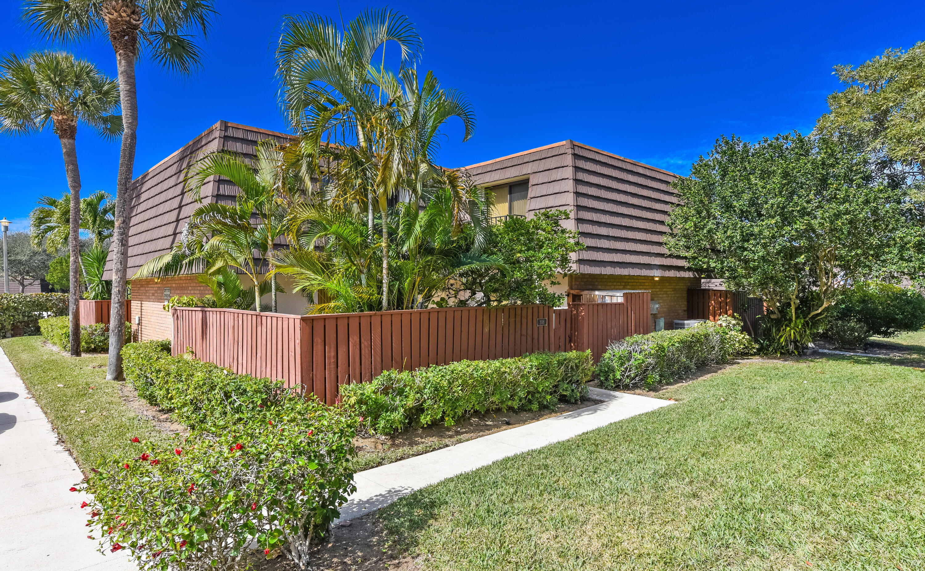 2018 20th Court Jupiter, FL 33477 - Photo 33 of 41 2018 20th Ct_Marina Brier_4