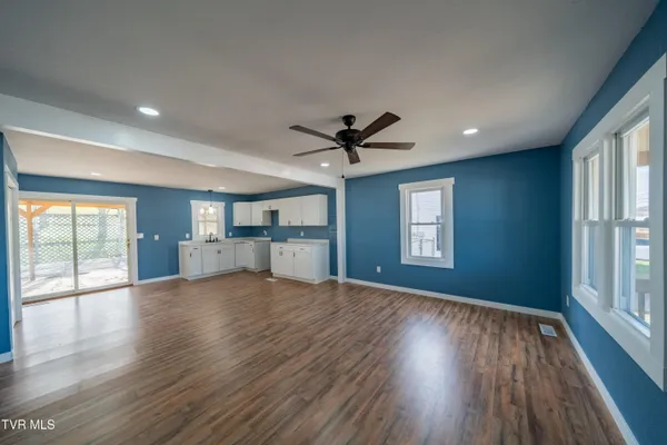 $1,250 | 1119 Forest Street, Unit 23, Greeneville, TN 37743