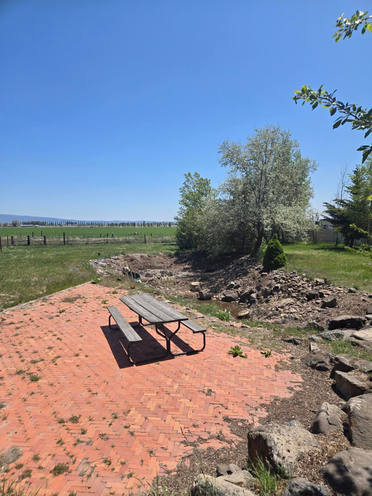 112 Hill Road Tulelake, CA 96134 - Photo 29 of 39 Backyard