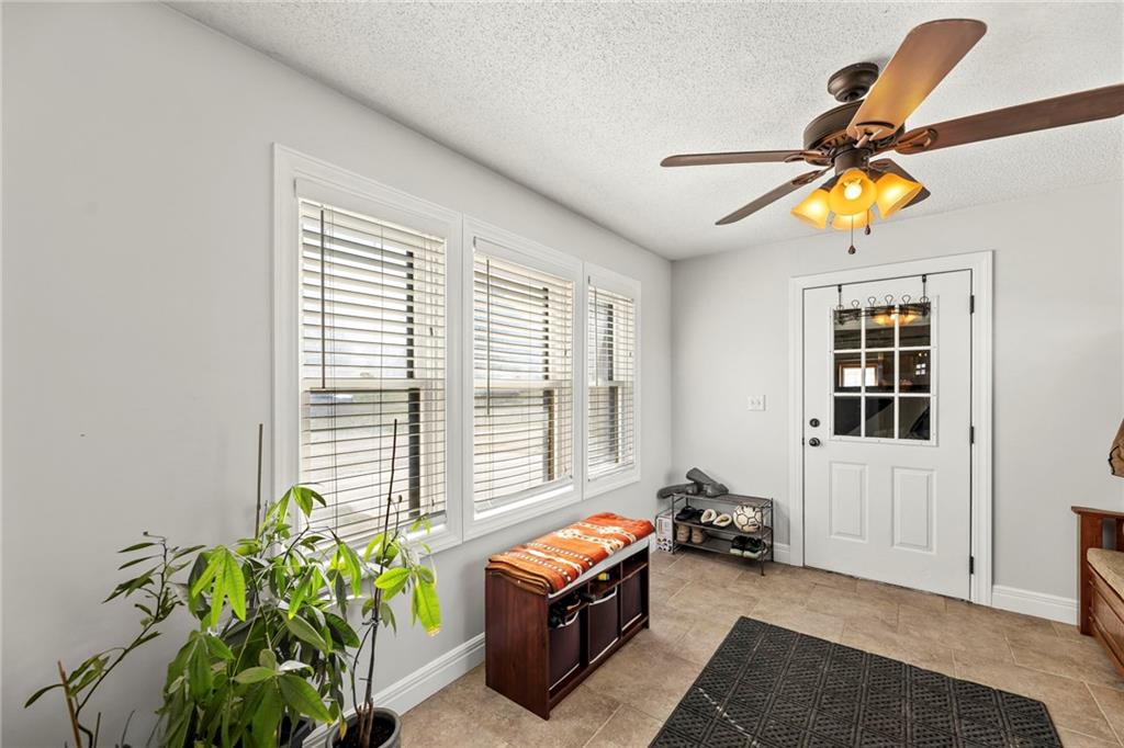 16788 Dwyer Road Basehor, KS 66007 - Photo 16 of 75