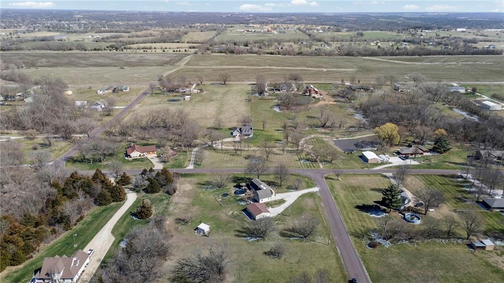 16788 Dwyer Road Basehor, KS 66007 - Photo 61 of 75