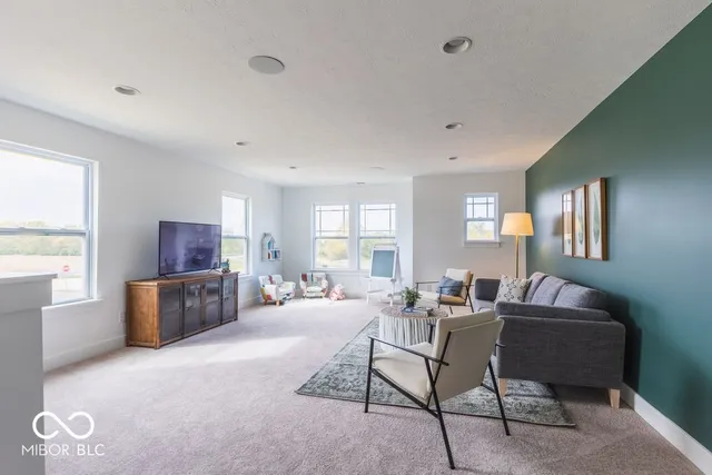 $399,999 | 380 North Post Oak Drive, Mooresville, IN 46158