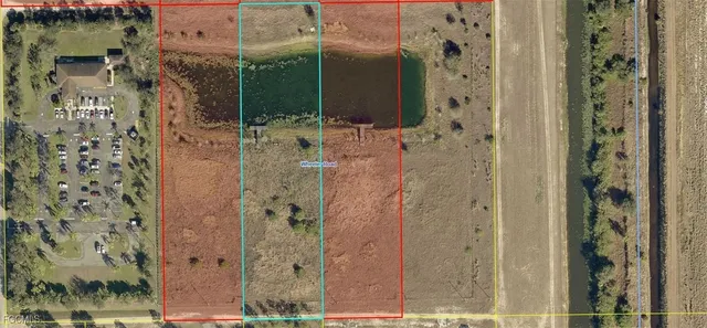 a view of a lush green field