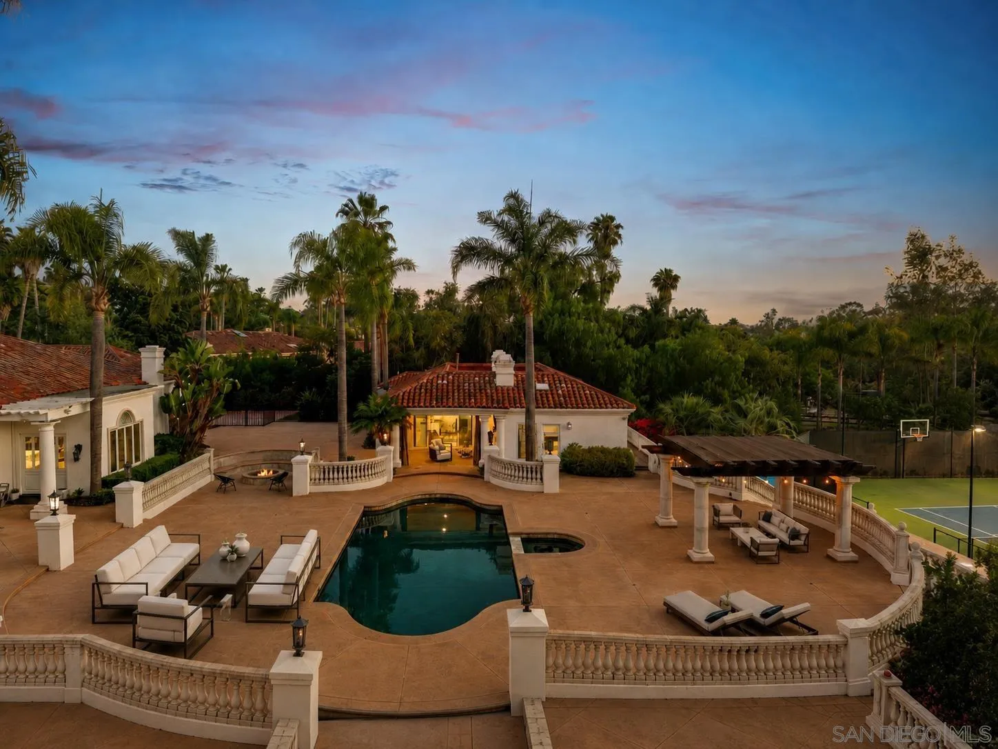 6998 Rancho La Cima Drive Rancho Santa Fe, CA 92067 - Photo 13 of 22