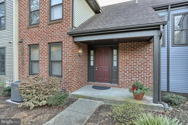 $2,500 | 1127 Wicklow Court, Hummelstown, PA 17036