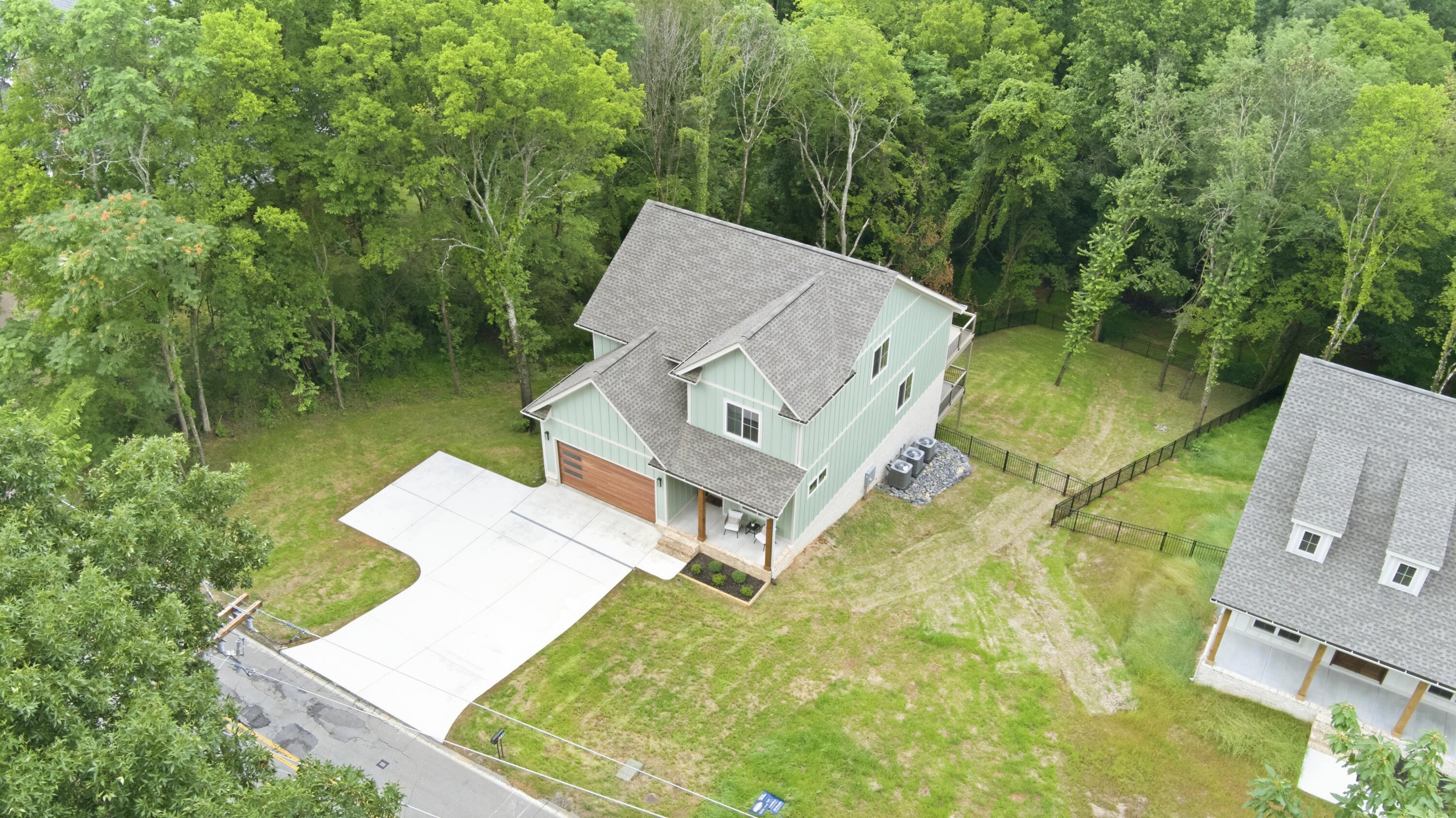 6516 Fairview Road Hixson, TN 37343 - Photo 2 of 60 1054
