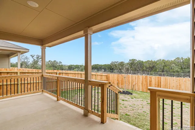 $2,350 | 21063 Gravel Keep, San Antonio, TX 78266