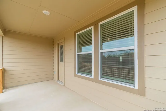 $2,350 | 21063 Gravel Keep, San Antonio, TX 78266