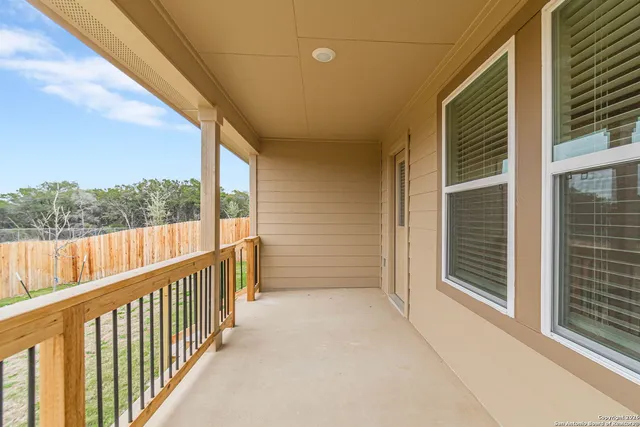 $2,350 | 21063 Gravel Keep, San Antonio, TX 78266